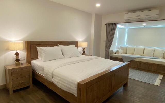 Nim-Mann Classy 616, Nimmanhemindra Rd, ChiangMai