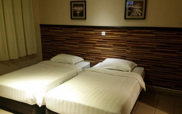 Hotel Iskandar – Guest Rooms – Kota Kinabalu
