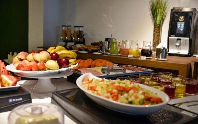 Advanced Hotel e Flats