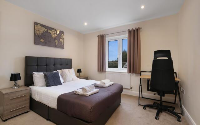 London Heathrow Living Serviced Apartments - Apt 1