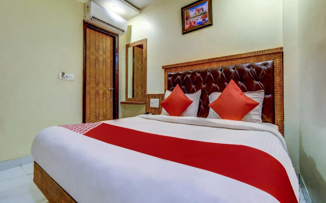 Oyo 18867 Hotel Vision Palace