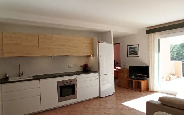 Burgit in Santa y With 2 Bedrooms and 1 Bathrooms