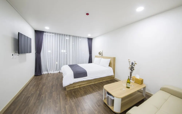 Seogwipo Jraum Pension
