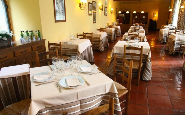 Hotel Monasterio de Leyre