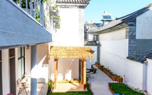 Pu Mao Harajuku (South Gate of Dali Ancient Town)