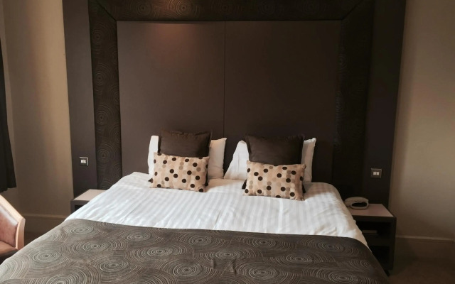 Regent Hotel