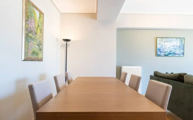 Petralona Dazzling top Floor 2BD AP