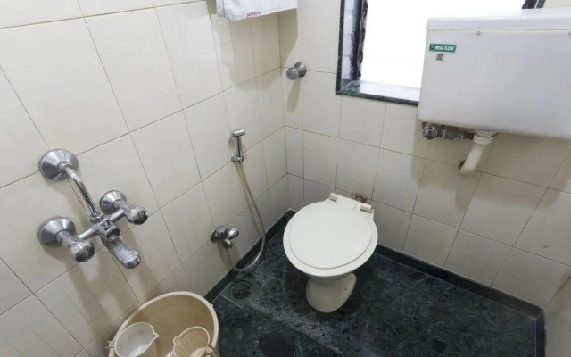 OYO 935 Hotel Palkhee