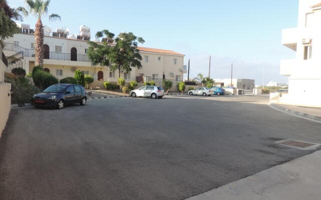 Royal Sea Crest