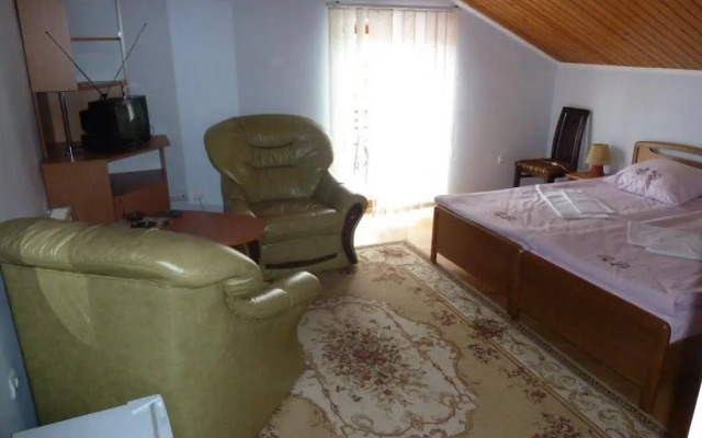 Отель Зелёный Клин