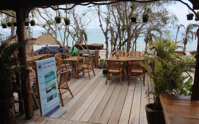 Romdoul Koh Rong Island Resort