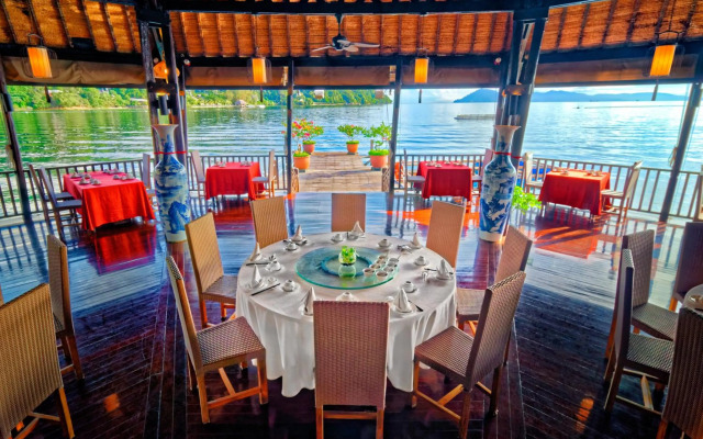 Gayana Marine Resort