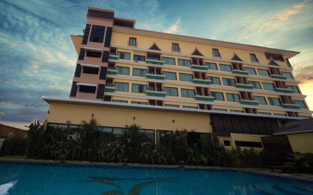 Ruean Phae Royal Park Phitsanulok (SHA Plus+)