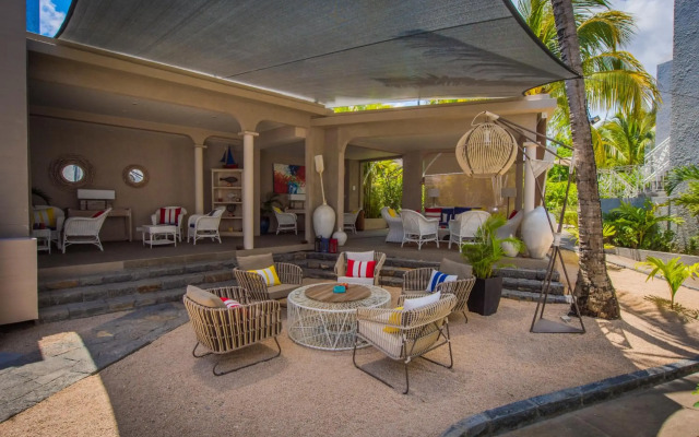 Voile Bleue Boutique Hotel