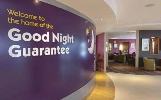 Premier Inn London Heathrow Airport Terminal 5 Hotel