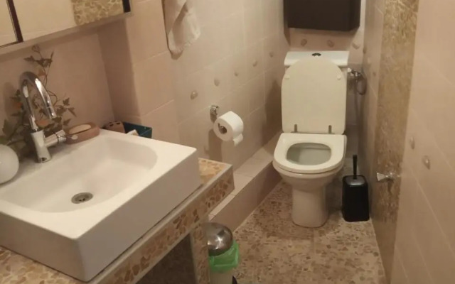 Spacious Cosy Apt (up to 5 guests)