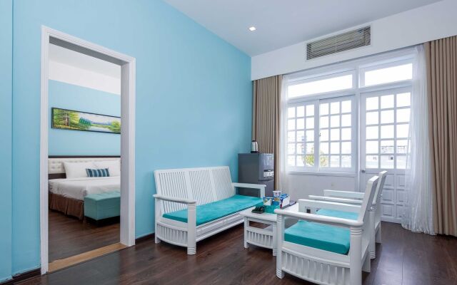 Flora Beach Hotel & Spa