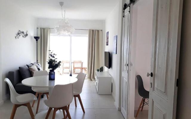 Atlantico 8- Vista Mar, Ar-Condicionado, 80mt Praia, Wifi