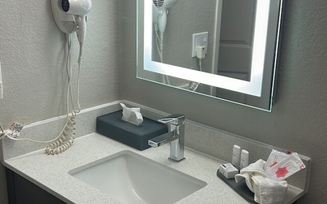 La Quinta Inn & Suites Ada