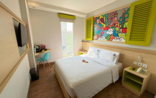 MaxOneHotels.com at Kramat