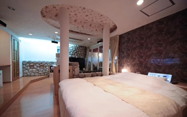 Hotel Sweet Season-L