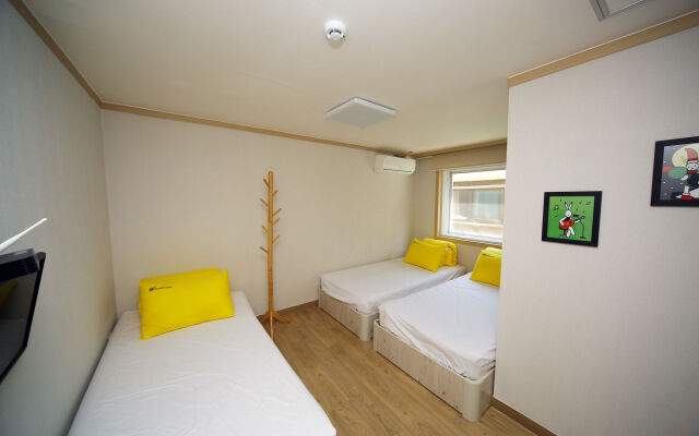 24 Guesthouse Seoul Cheongryangri