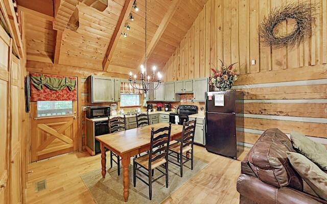 Lakpowpa 6 Bedroom Cabin