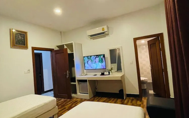 DE Hotel Phnom Penh
