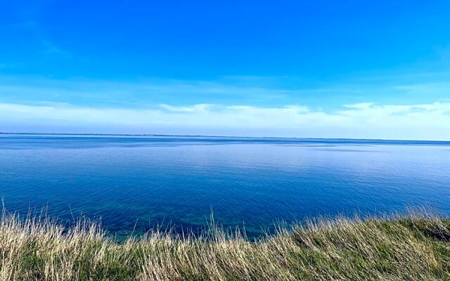 Apartment Ruhetgaard Bed & kitchen