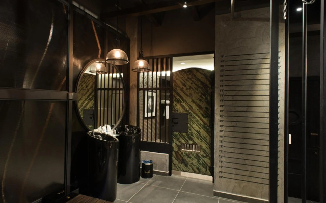 Vangohh Eminent Hotel & Spa