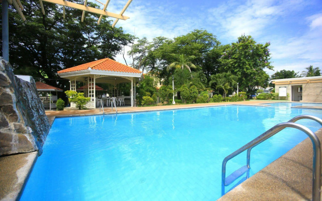 Subic Bay Peninsular Hotel