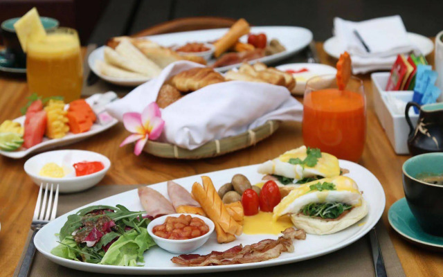 Les Bambous Luxury Hotel