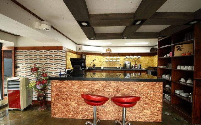 Nayaeddle Guesthouse