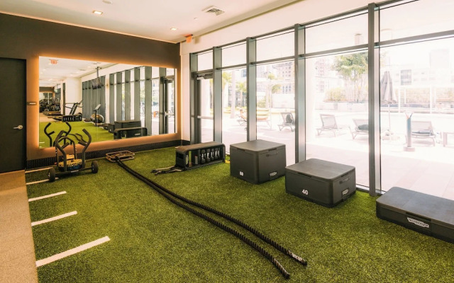 Flow Miami Hotel