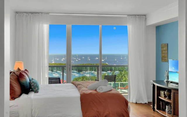 Tropical Paradise - Spacious 3-Bedroom