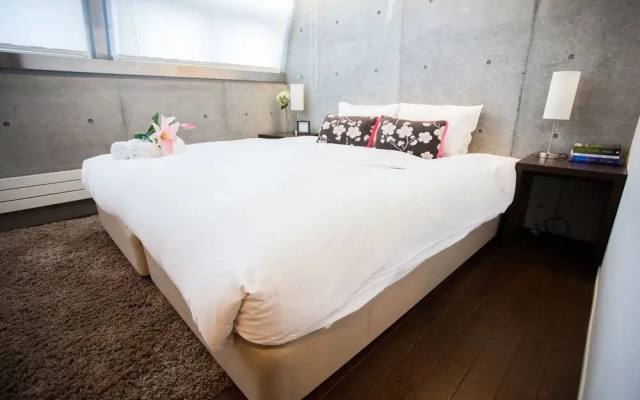 Full Circle Apartments