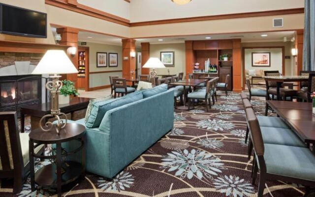Staybridge Suites MPLS-Maple Grove/Arbor Lakes by IHG