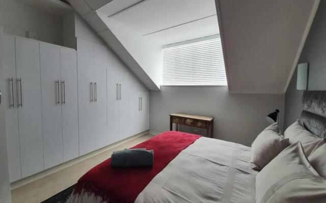 Santos Beach Pavilion E