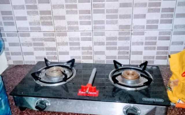 Beautiful Apartment Near Taj Mahal