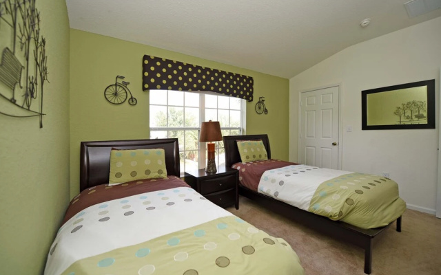 Windsor Hills-RU424