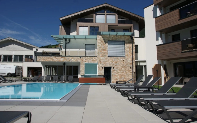Lakeside-Luxury Apartments