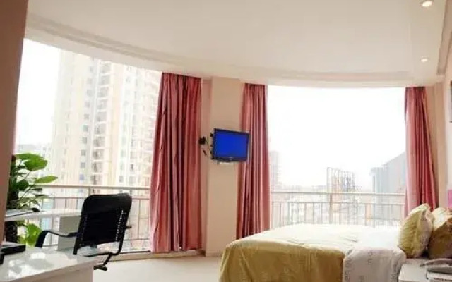 Xianning Yiju Holiday Hotel
