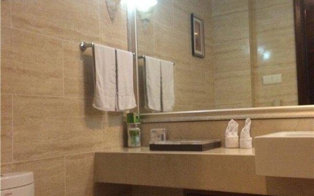 Vienna International Hotel (Wenling Wanchang Road Subway Station)