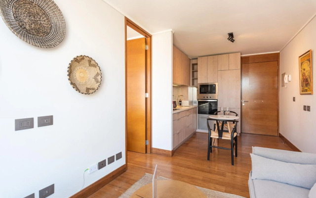 Uptown Wood - 1BR Parking Wifi Mall Pool