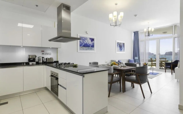 Airbetter- Dubai Palm Royal Bay Sea view