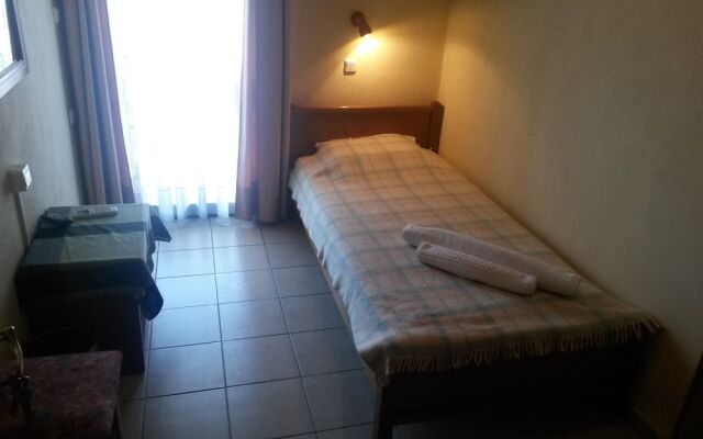 Aeolic Star Hotel