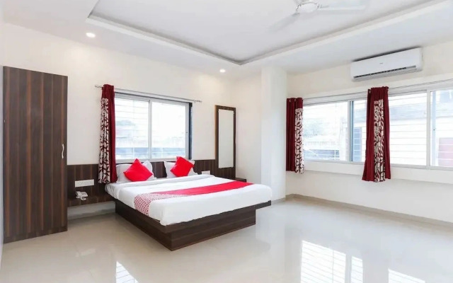 Hotel Namrata By OYO Rooms
