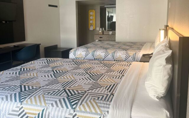 Motel 6 Glendale AZ