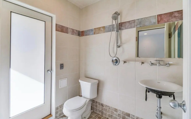 NEW Orleans Street 9