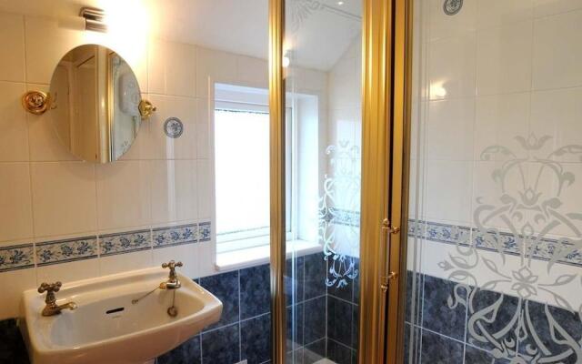 Abbey Court Guest House